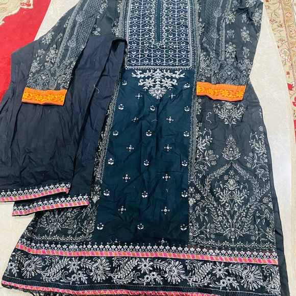 Pakistani brand new Maria b m print size large - Picture 3 of 9